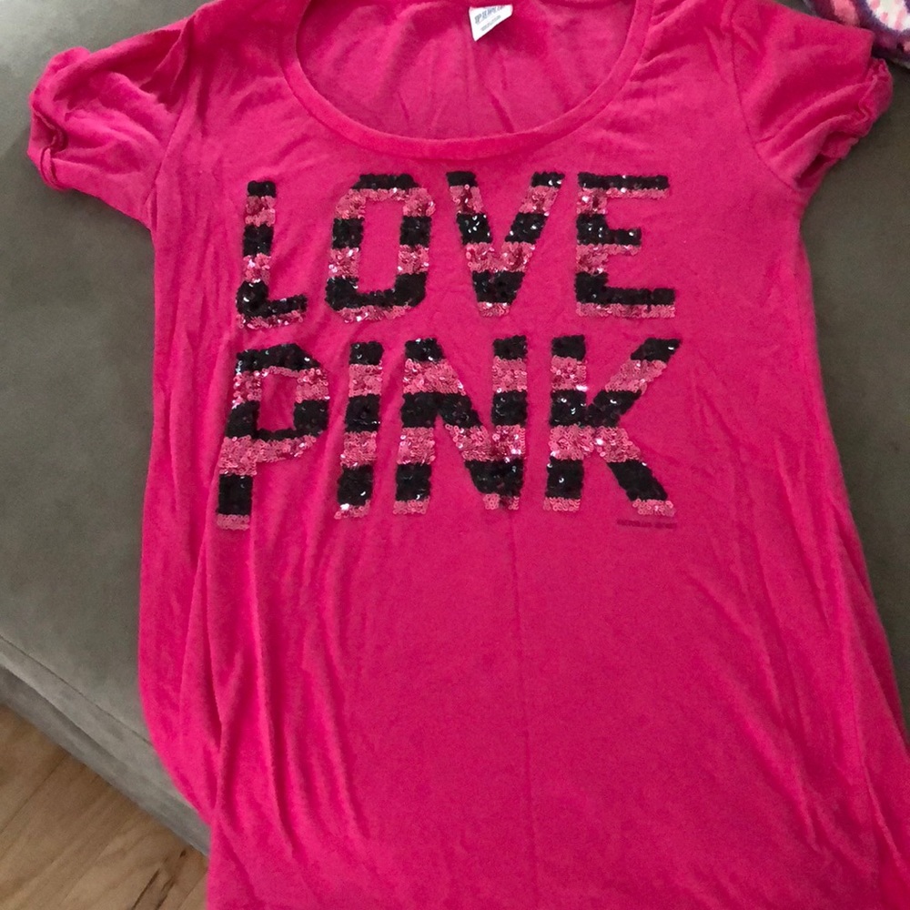 Pink t-shirt